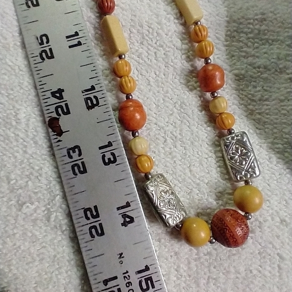 Silvertone beaded yellow orange long necklace - Picture 4 of 5